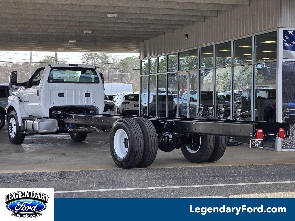 2026 Ford F-750 Base photo 2