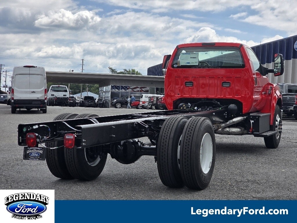 2026 Ford F-750 Base photo 2