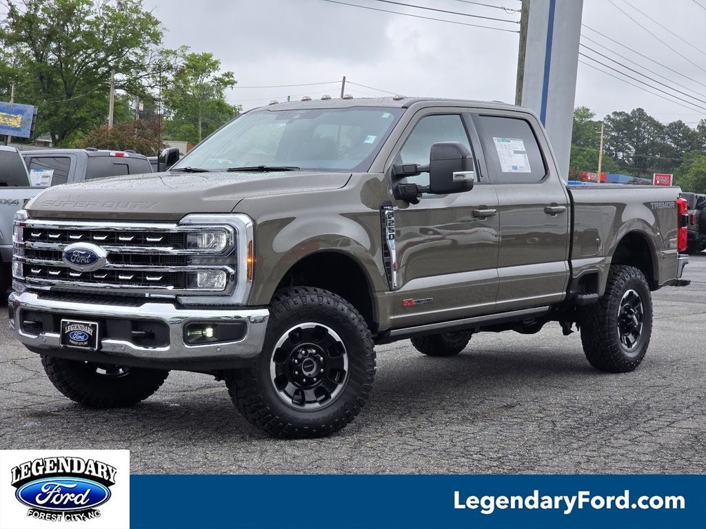 New 2026 Ford F-250SD Lariat Truck Crew Cab
