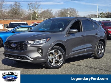 2023 Ford Escape Hybrid ST-Line Select SUV