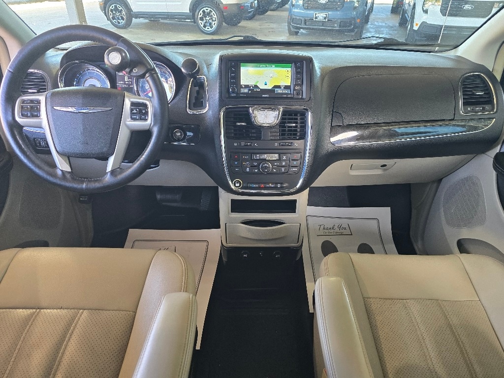 Used 2015 Chrysler Town & Country Touring-L Minivan/Van
