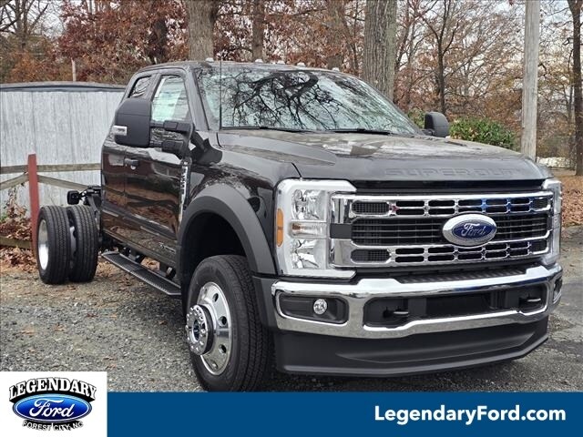2026 Ford F-550 XLT photo 2