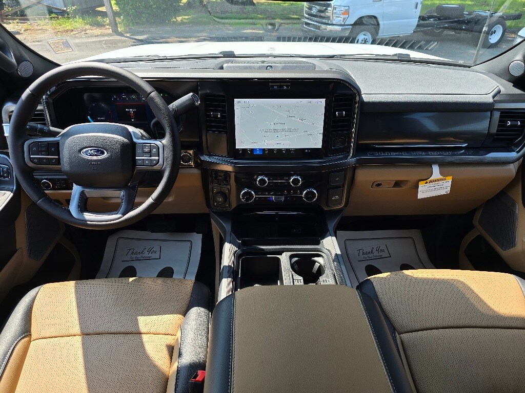 2026 Ford F-250 Lariat photo 3