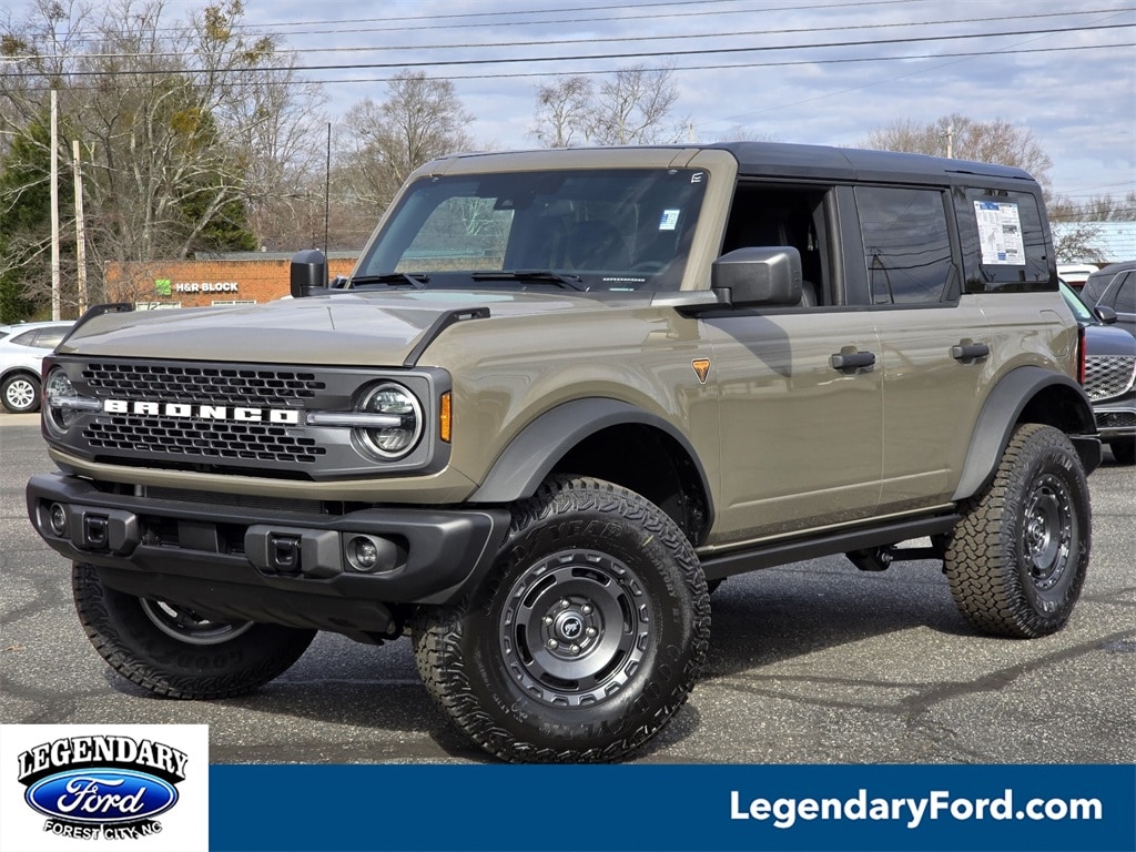 2025 Ford Bronco SUV 