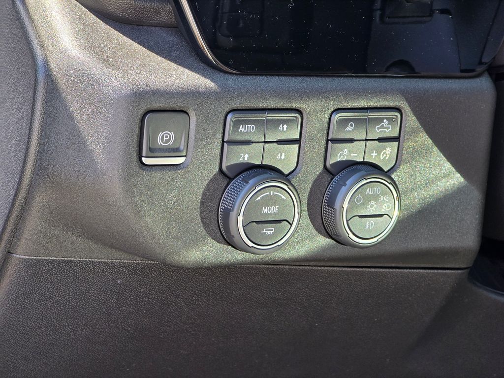2023 Chevrolet Silverado 1500 High Country - Photo 7