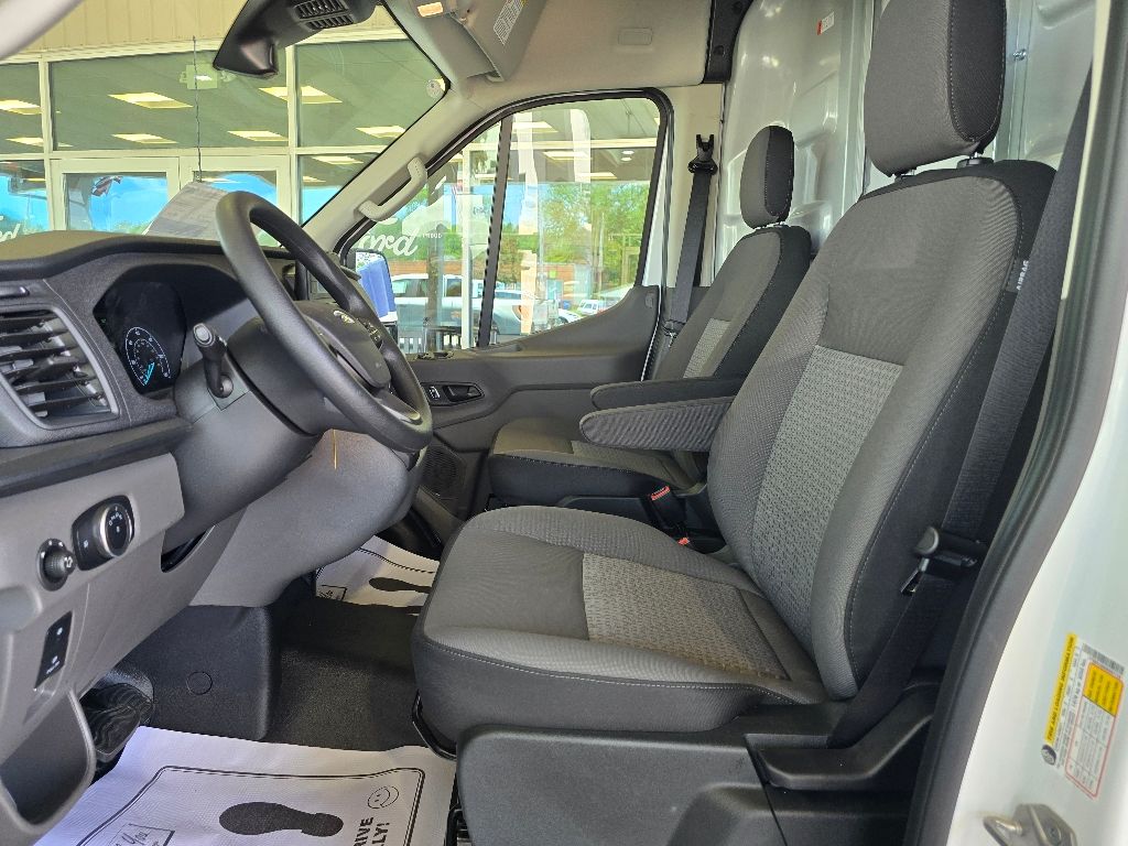 2025 Ford Transit Van Base - Photo 9