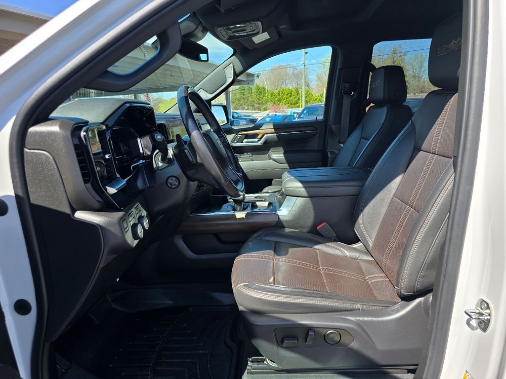2023 Chevrolet Silverado 1500 High Country - Photo 9