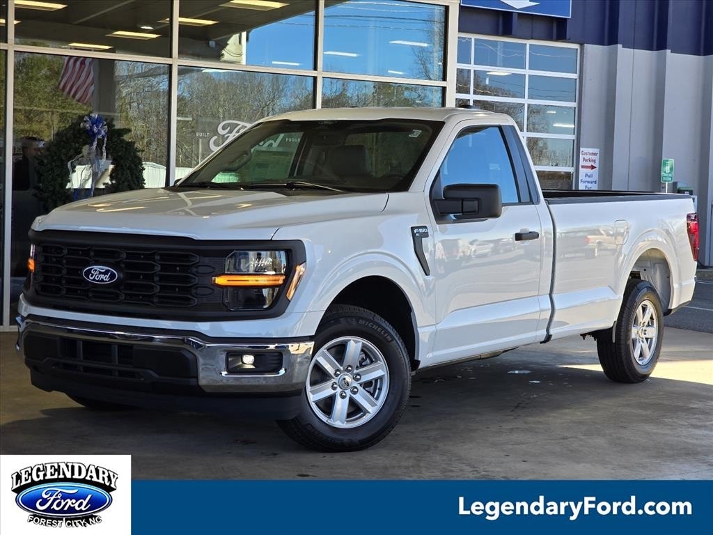 2025 Ford F-150 XL's photo