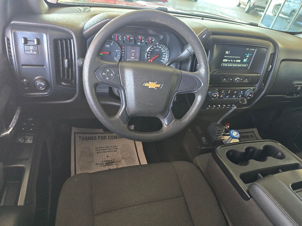 2022 Chevrolet Silverado 6500HD photo 3