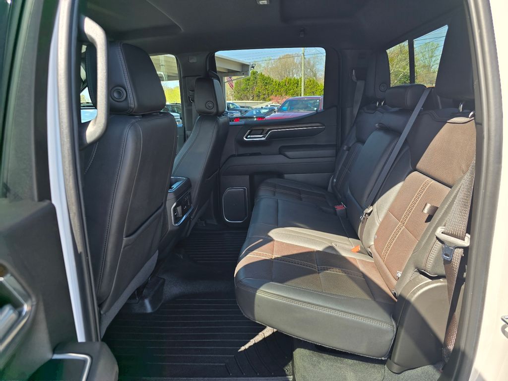 2023 Chevrolet Silverado 1500 High Country - Photo 10