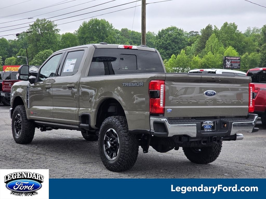 New 2026 Ford F-250SD Lariat Truck Crew Cab