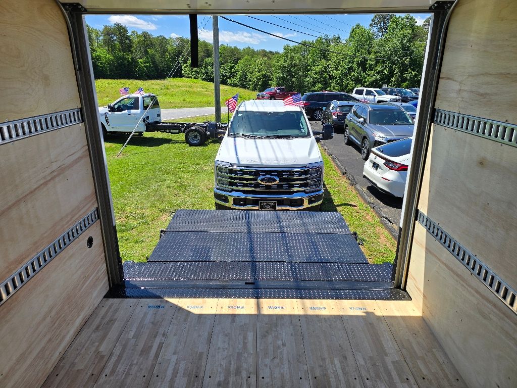 2026 Ford E-Series Cutaway Base - Photo 24