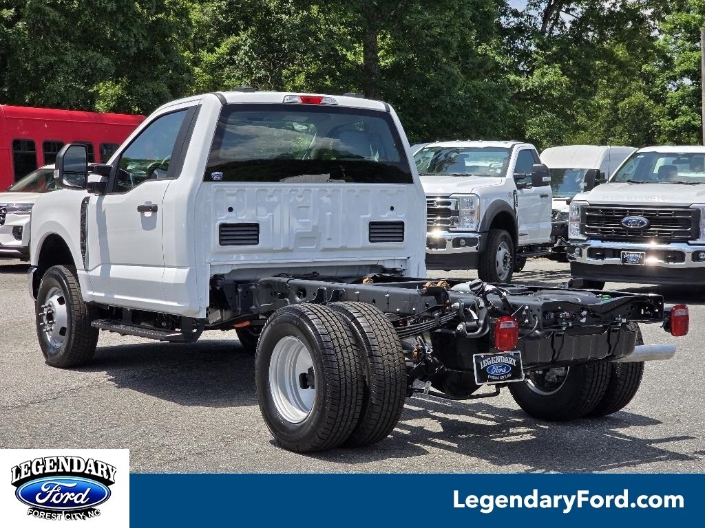 2026 Ford F-350 XL photo 2