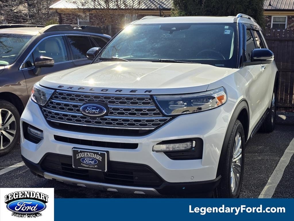 2020 Ford Explorer Limited's photo