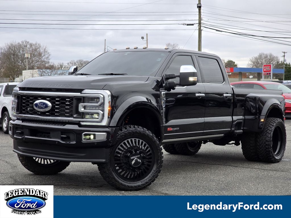 2026 Ford F-450 Super Duty Platinum