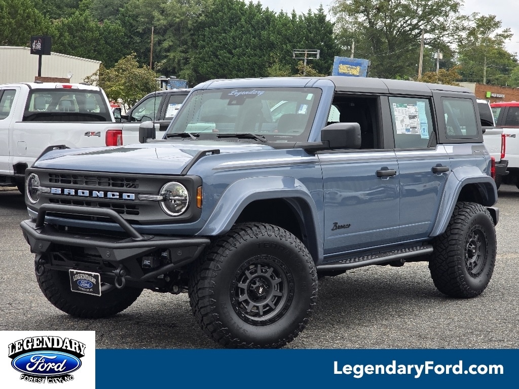 2025 Ford Bronco SUV 