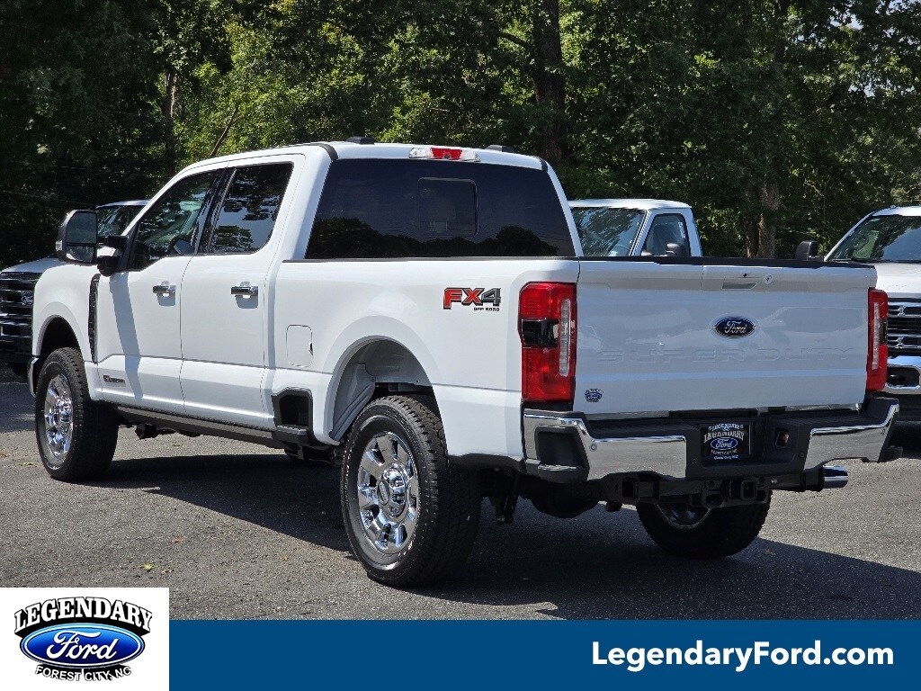 2026 Ford F-250 Lariat photo 2