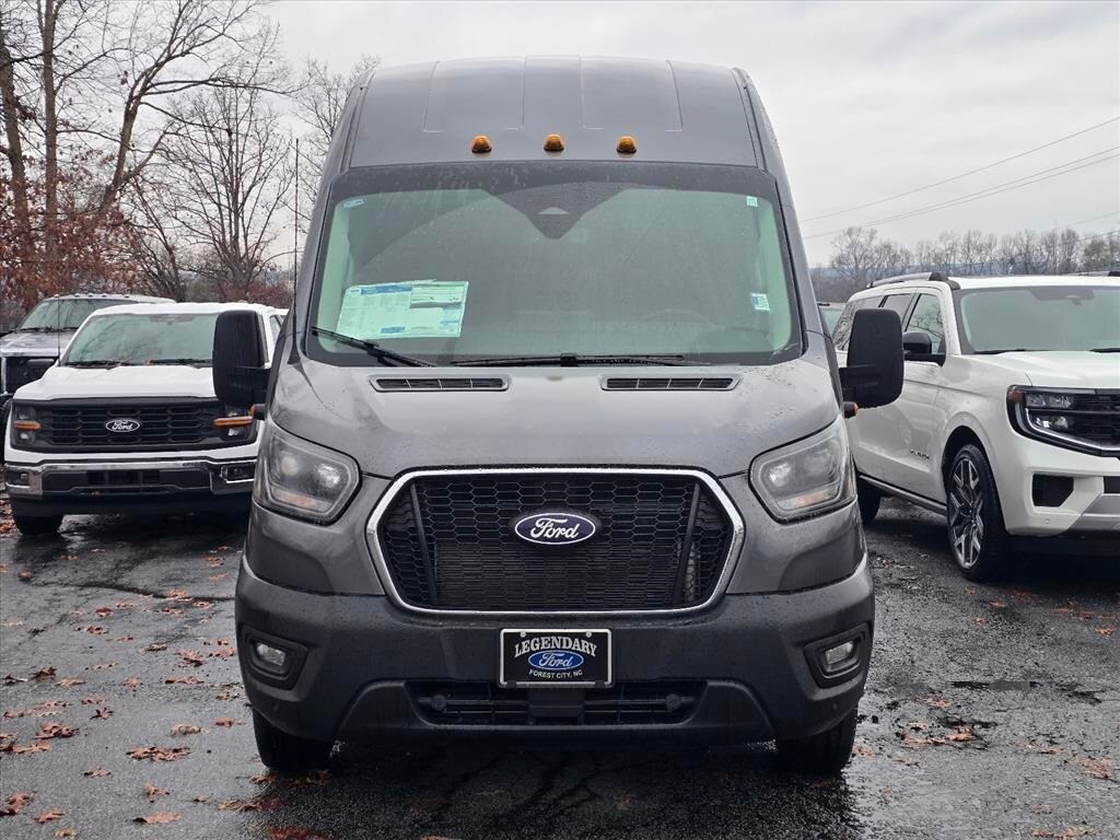 2026 Ford Transit photo 3
