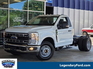 2025 Ford F-350 Chassis XL Truck Regular Cab