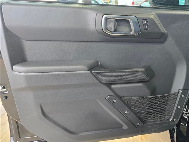 2025 Ford Bronco 4-Door Base - Photo 8