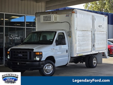 2013 Ford E-450SD Base Cab/Chassis