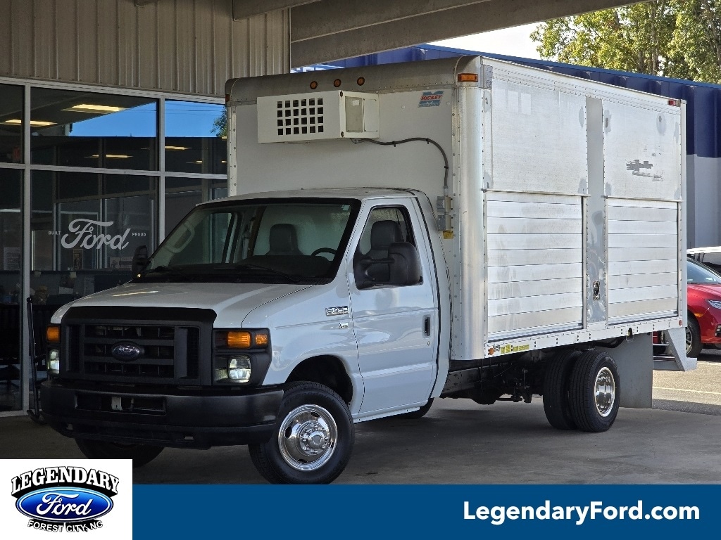 Used 2013 Ford E-450SD Base Cab/Chassis
