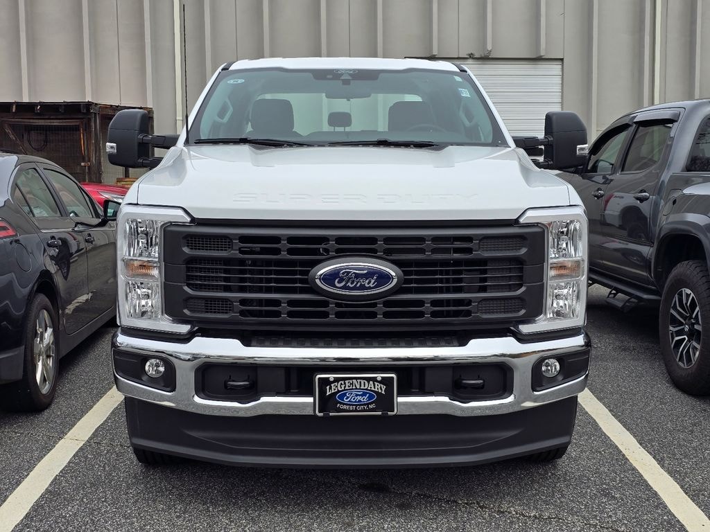 New 2026 Ford F-350 XL Truck Crew Cab
