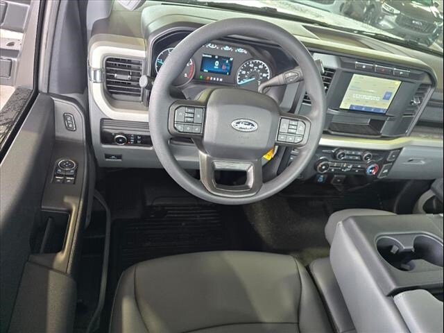 2024 Ford F-550 XL photo 3
