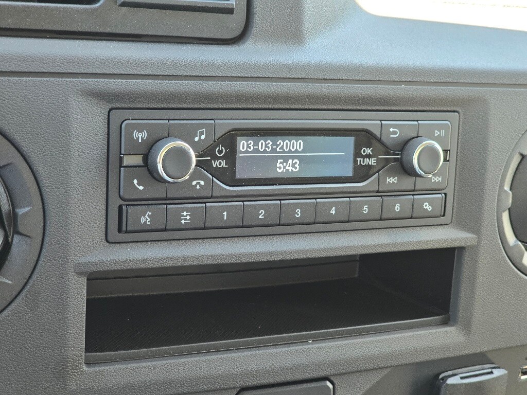 2026 Ford E-450 photo 4