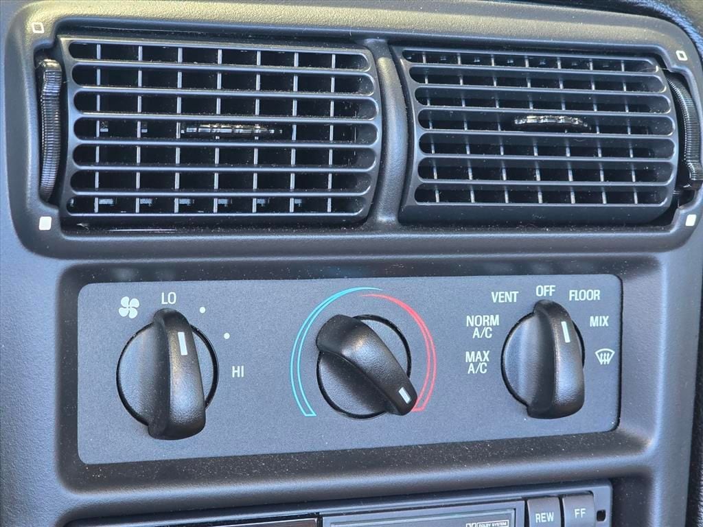 1994 Ford Mustang - Photo 20