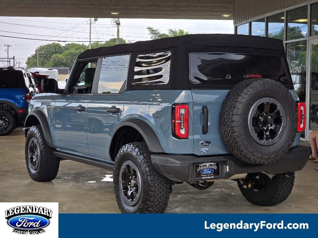 2021 Ford Bronco Badlands photo 2