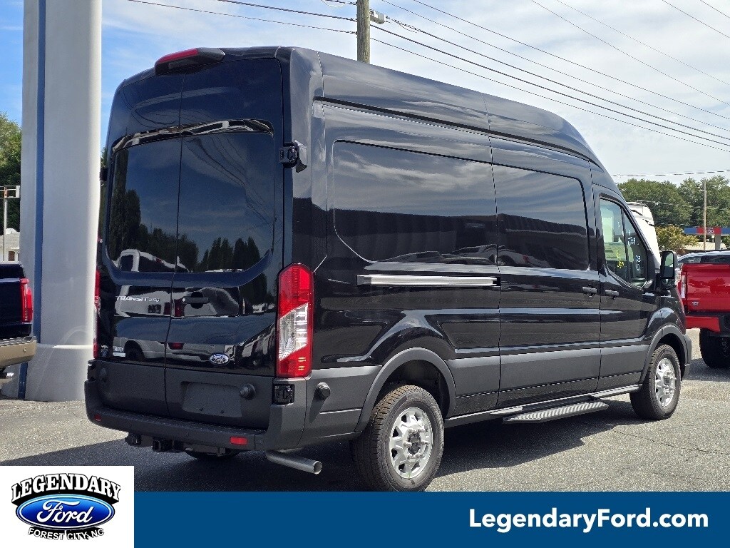 2025 Ford Transit photo 2