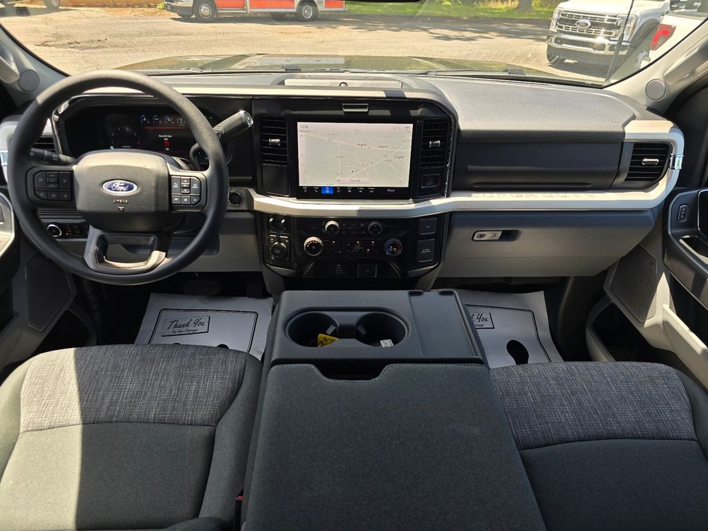 New 2026 Ford F-350SD XLT Truck Crew Cab
