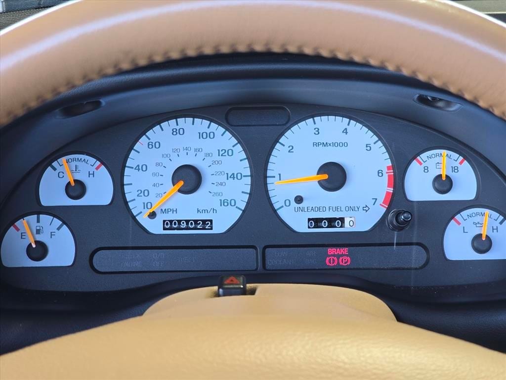 1994 Ford Mustang - Photo 8