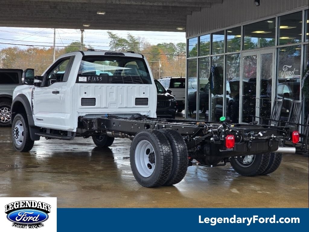 2025 Ford F-550 XL photo 2