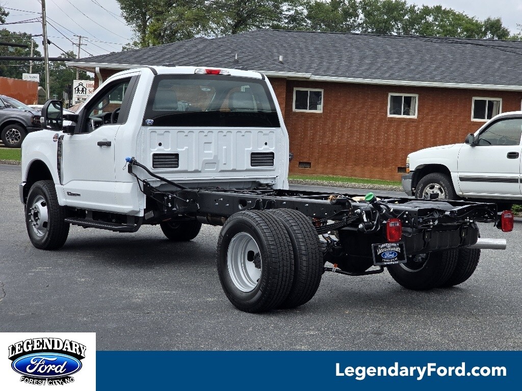 2026 Ford F-350 XL photo 2