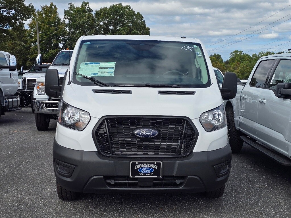 2025 Ford Transit photo 2