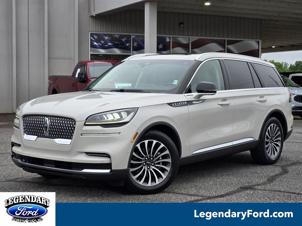 2022 Lincoln Aviator Reserve RWD's photo