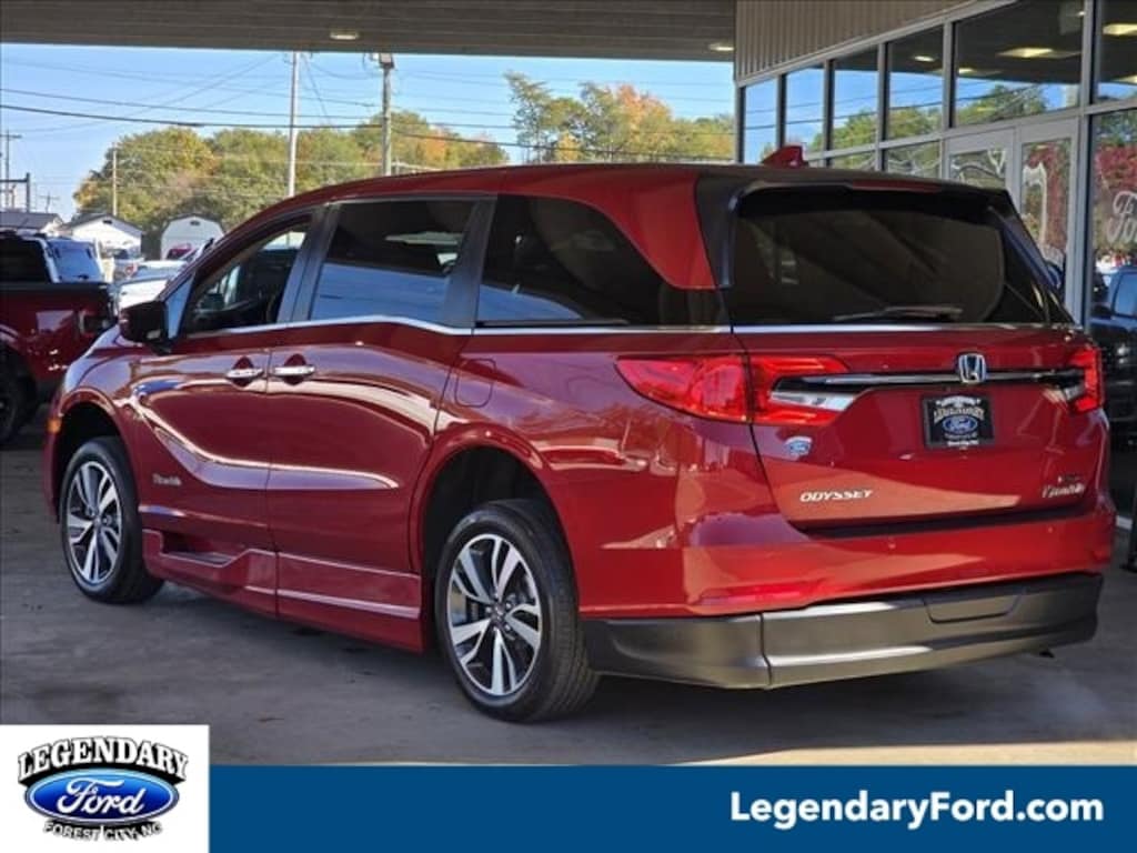 Used 2022 Honda Odyssey Touring Minivan/Van