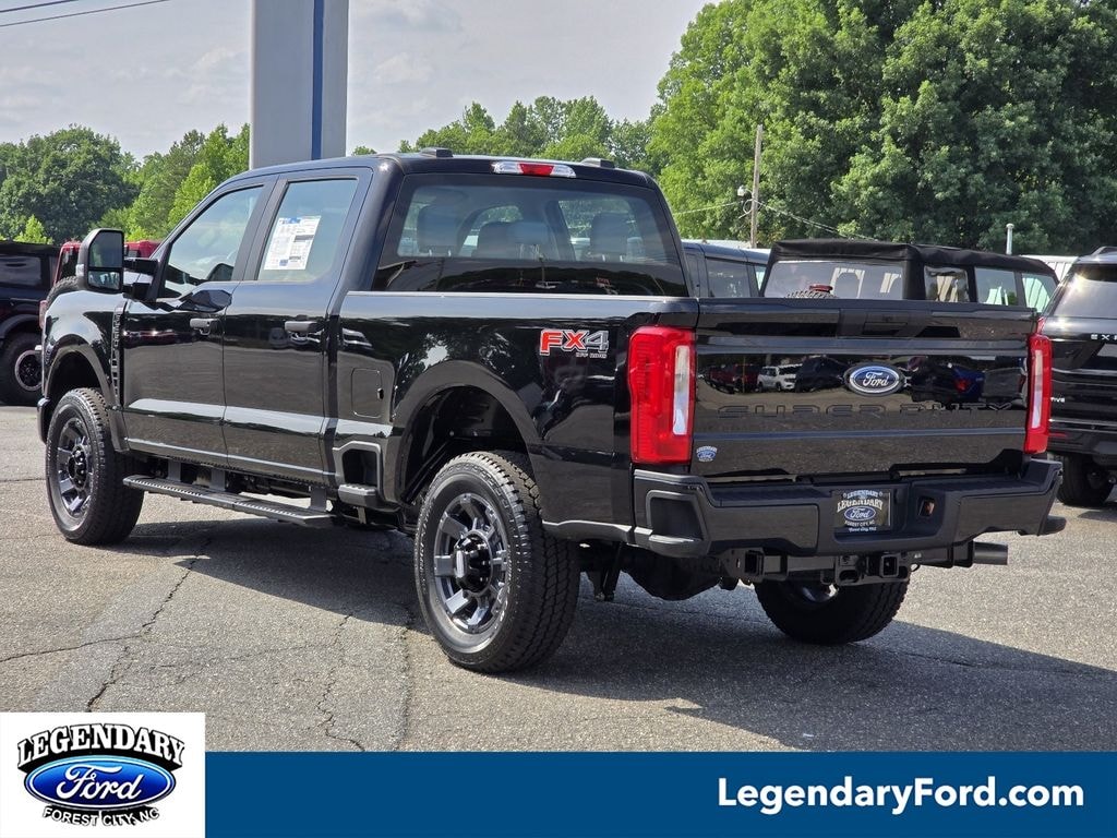 New 2026 Ford F-250SD XL Truck Crew Cab