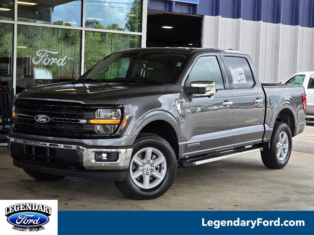 2025 Ford F-150 XLT's photo