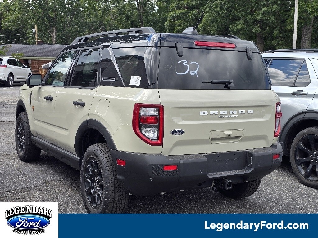 2025 Ford Bronco Sport Badlands photo 2