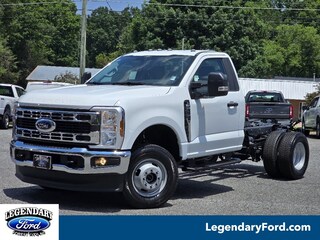 2025 Ford F-350 Chassis XL Truck Regular Cab