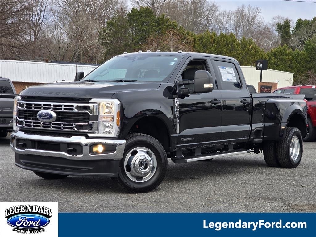 2026 Ford F-350 Super Duty XLT's photo