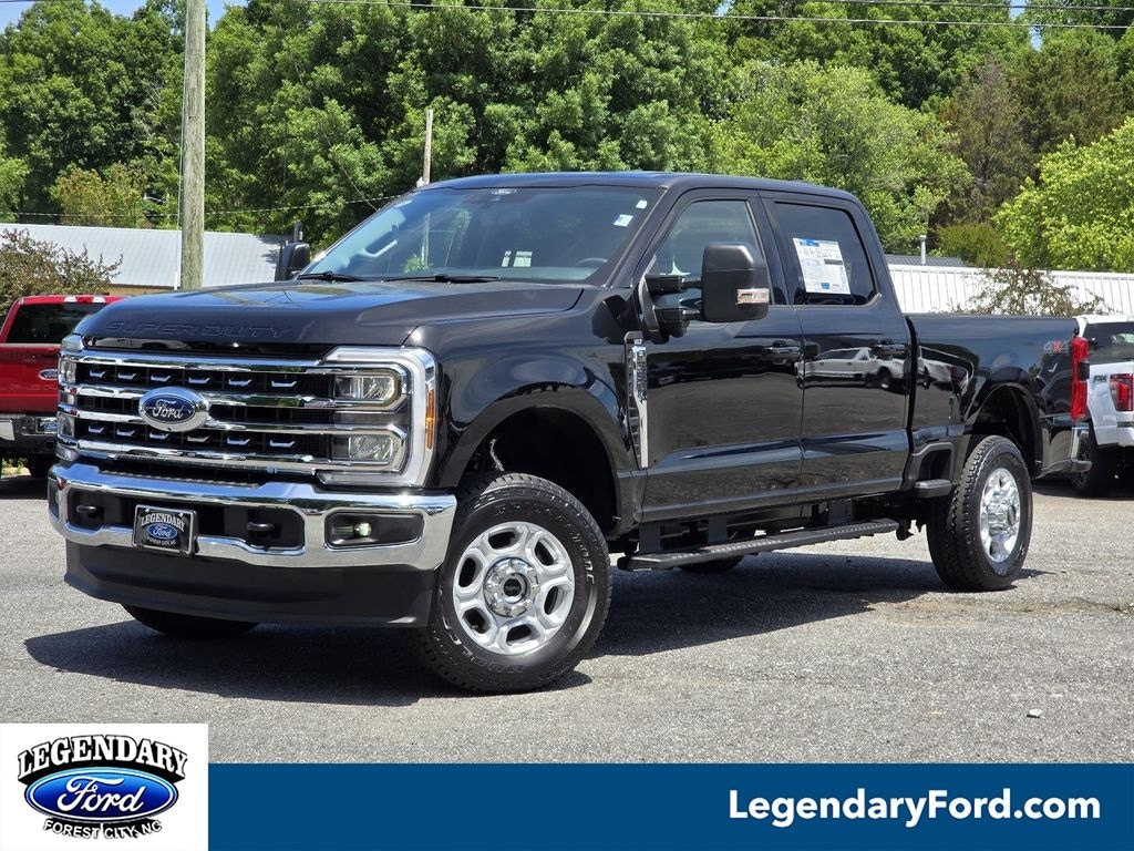 New 2026 Ford F-350SD XLT Truck Crew Cab