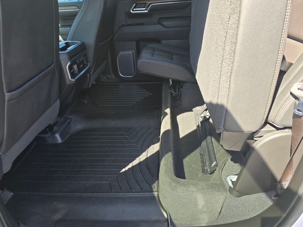 2023 Chevrolet Silverado 1500 High Country - Photo 11