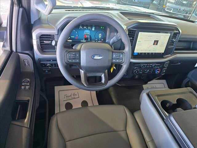 2025 Ford F-150 XL photo 3