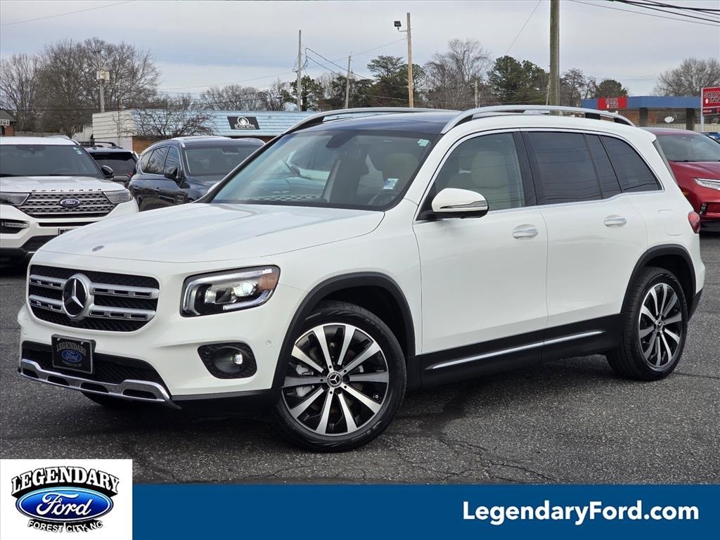 2023 Mercedes-Benz GLB Base's photo