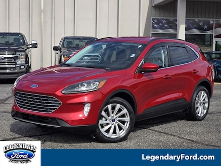 2022 Ford Escape Titanium SUV