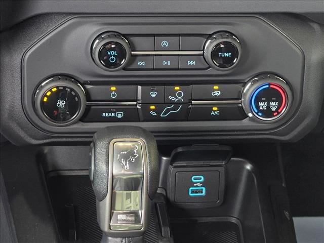 2025 Ford Bronco 4-Door Base - Photo 16